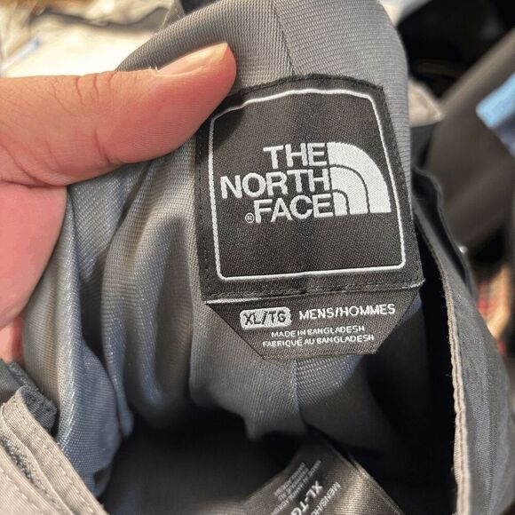 North Face Pants Men’s XL Gray HyVent Snowboard Ski Snow Winter Waterproof EUC - Picture 9 of 11